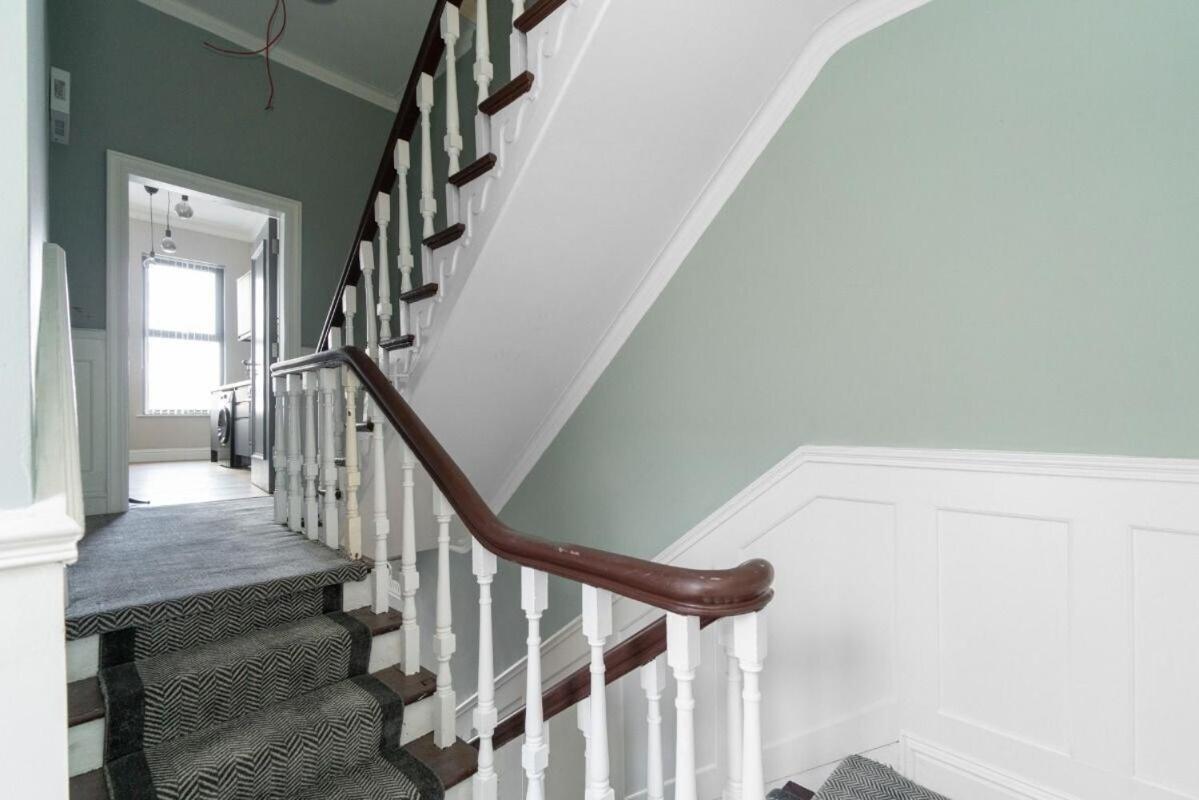 Modern 1 Bdr City Apartments By Belfast City Breaks Room photo